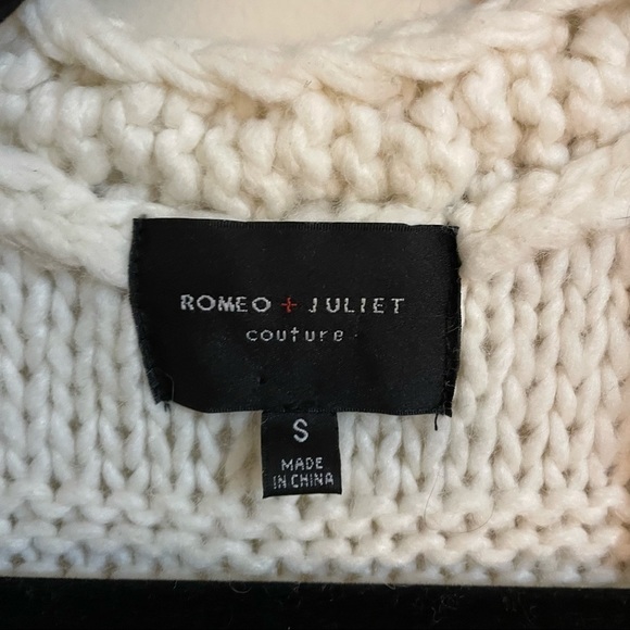 🎀 Romeo & Juliet Bohemian Cable Knit & Fringe Longline Sleeveless Cardigan… - Picture 4 of 8